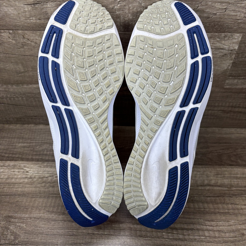 Nike Air Zoom Pegasus 38 Kentucky Gray Blue Mens Size 10.5 DJ0830-001 Running - Picture 10 of 12